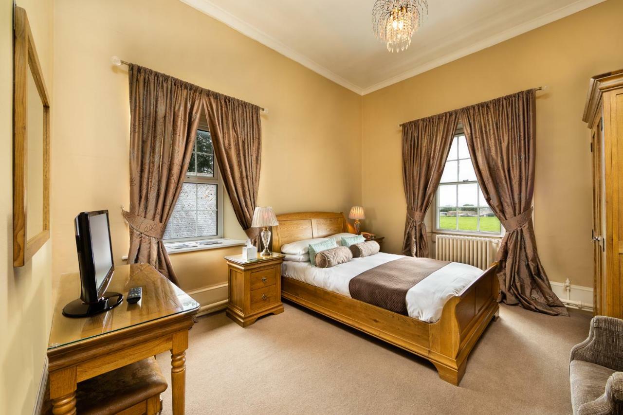 ويغتون The Greenhill Hotel المظهر الخارجي الصورة